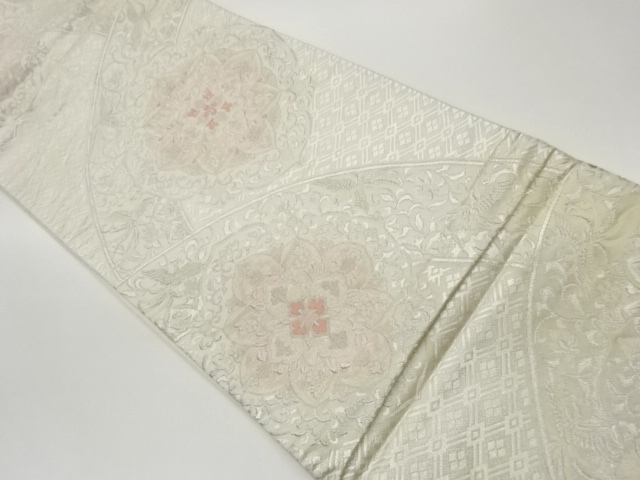 華紋に菱模様織出し袋帯